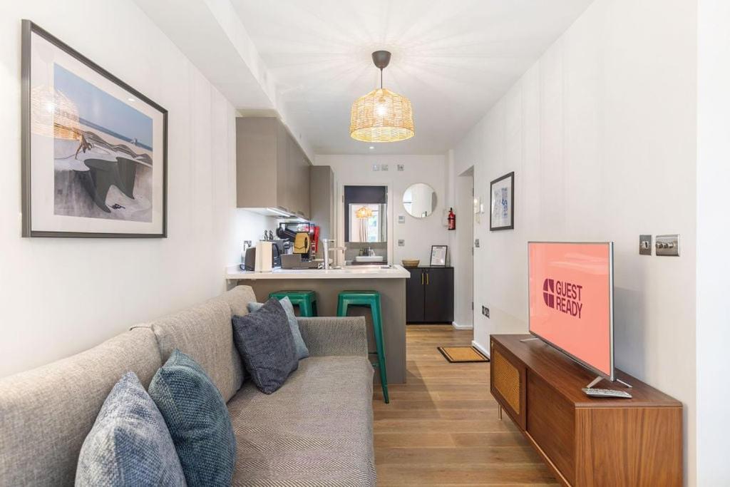 Guestready - Explore Trendy Camden Londres